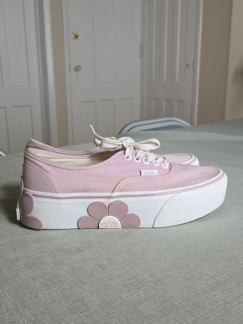 Vans low top